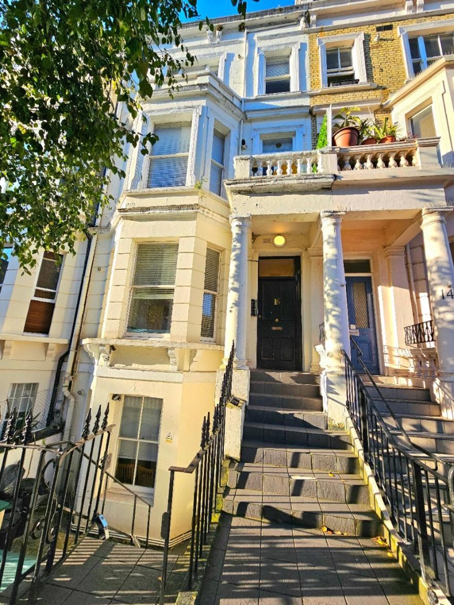 Spacious & Cosy 2 Bedroom Home Plus 2 Sofa-Beds With Private Entrance And Back Patio, 3 Min Walk To Earl'S Court Station Лондон Екстер'єр фото